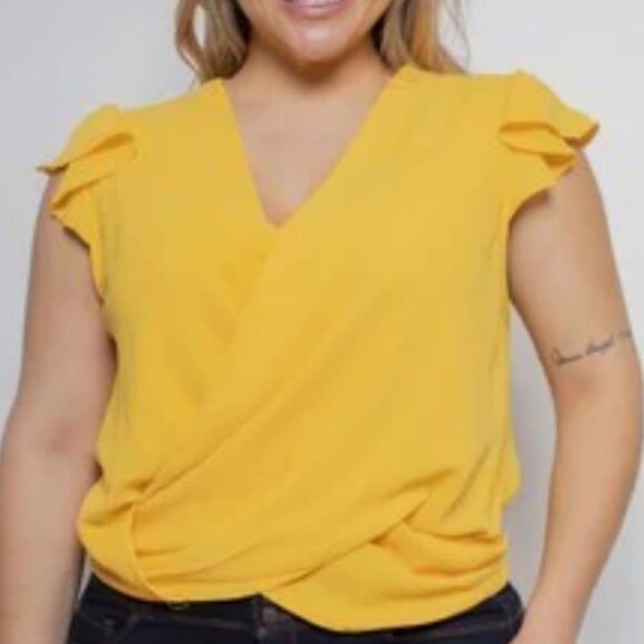 BRAND NEW ZENOBIA TOP CURVY V-NECK RUFFLE SLEEVE WOMEN'S BLOUSE - Picture 1 of 13
